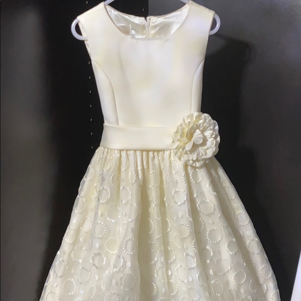 textured and layered dress for girl size 8